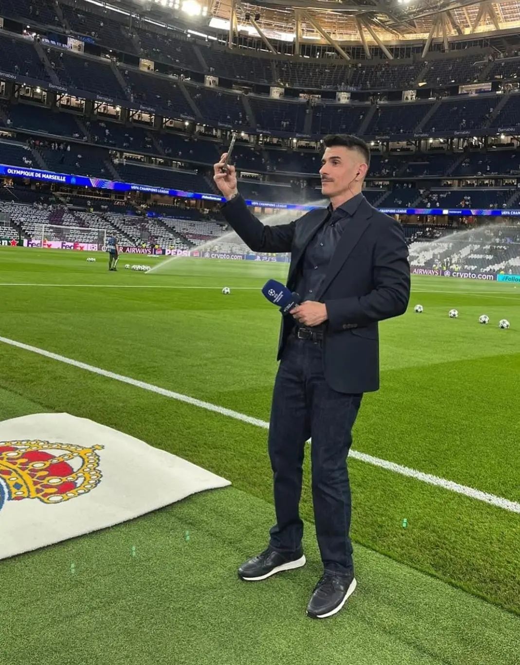 Álvaro Benito:Una lesión lo alejó del fútbol, pero fundó la banda Pignoise y pegó fuerte en los 2000. Hoy combina su faceta musical con la de comentarista deportivo.<br>