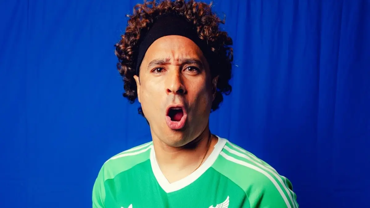  Adidas le echó una mano a Guillermo Ochoa 