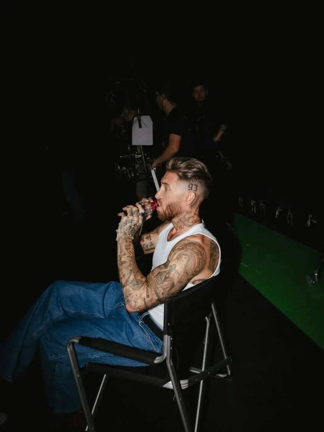 Sergio Ramos: El ex Real Madrid lanzó Cibeles, tema inspirado en su historia con el club. Ya antes había grabado La Roja Baila y Otra estrella en tu corazón. Tiene flow de campeón.<br>