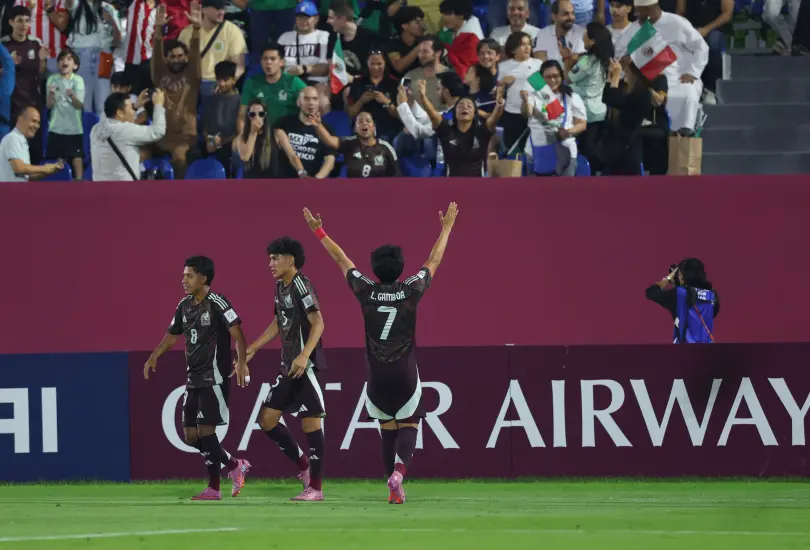 México avanzó a octavos de final del Mundial Sub-17 tras vencer a Argentina en penales. México avanzó a octavos de final del Mundial Sub-17 tras vencer a Argentina en penales.