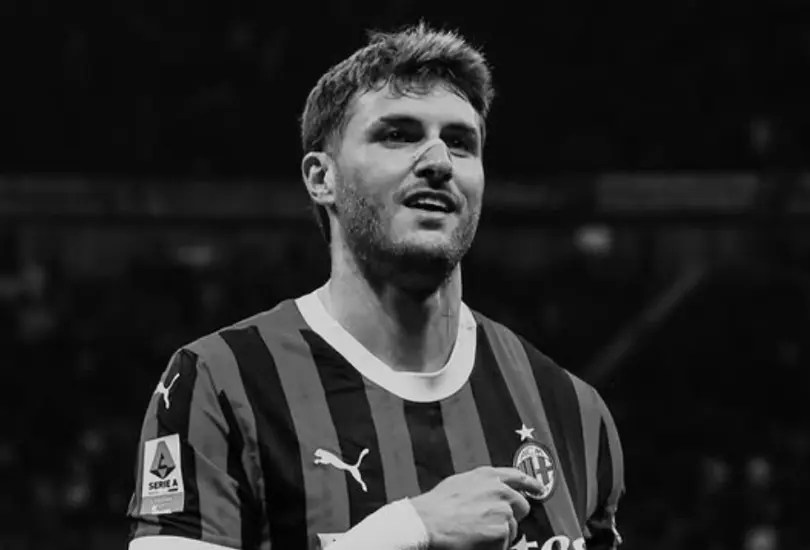 Santiago Giménez podría cambiar de equipo para el próximo torneo