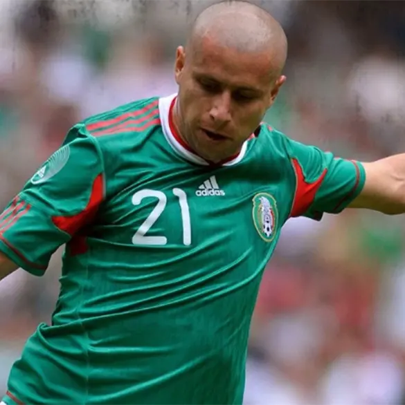 Bofo Bautista tacha de inservibles a los naturalizados Bofo Bautista tacha de inservibles a los naturalizados