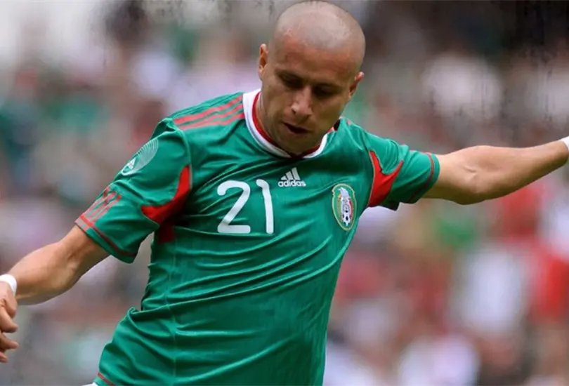 Bofo Bautista causa revuelo por opinión sobre futbolistas naturalizados Bofo Bautista causa revuelo por opinión sobre futbolistas naturalizados