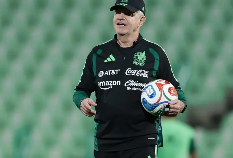 Afición cargó en contra de Javier Aguirre Afición cargó en contra de Javier Aguirre