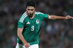 Raúl Jiménez admite error, pero insiste: "La gente debe apoyarnos"