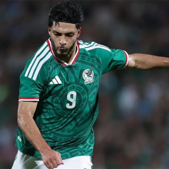 Raúl Jiménez estalla contra afición por abuchear a la Selección Mexicana Raúl Jiménez estalla contra afición por abuchear a la Selección Mexicana