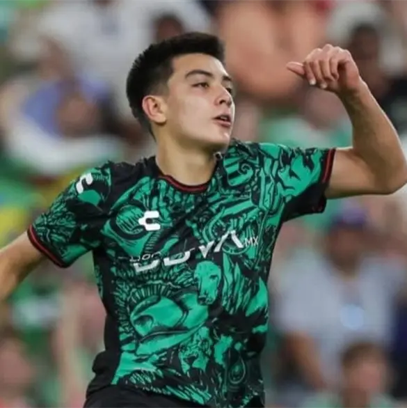 Gil Mora y el momento más bonito del México–Uruguay Gil Mora y el momento más bonito del México–Uruguay