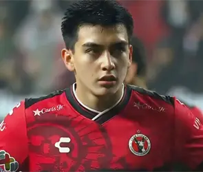 ¡Está loco!: Gil Mora hace historia con un insólito gol en el Play In