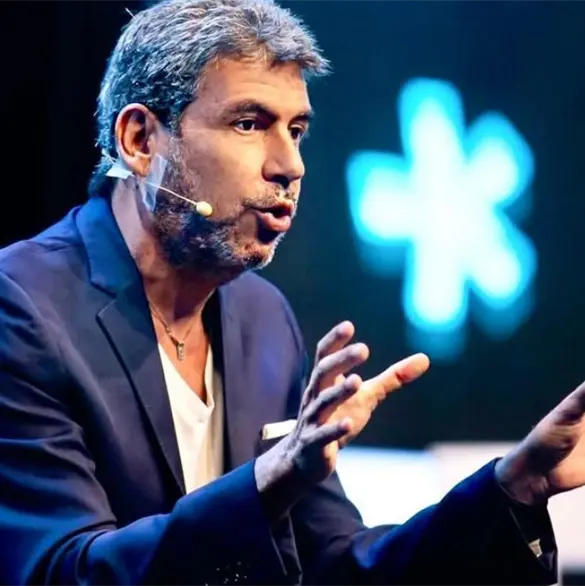 Arturo Elías Ayub explicó el motivo que frena su regreso a Pumas Arturo Elías Ayub explicó el motivo que frena su regreso a Pumas