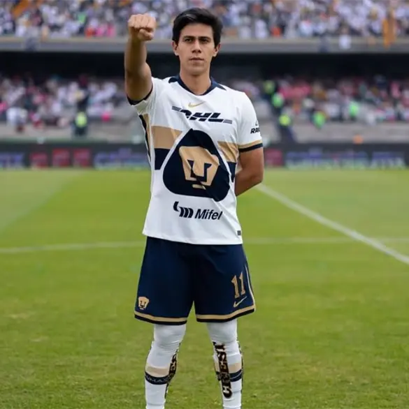 JJ Macías reaparece y lanza mensaje tras su lesión con Pumas