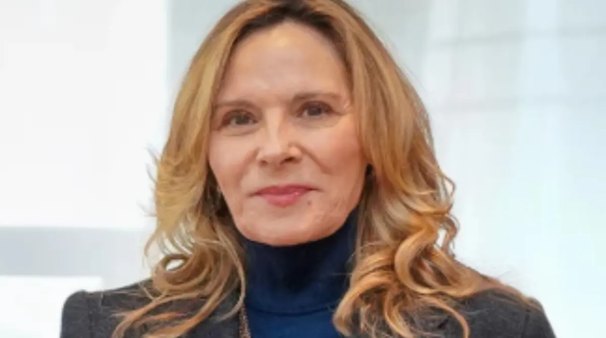 Se convirtió en el doblaje 'oficial' de la actriz Kim Cattrall.