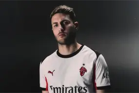 AC Milan prepara la salida de Santiago Gimenez