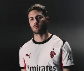 AC Milan prepara la salida de Santiago Gimenez