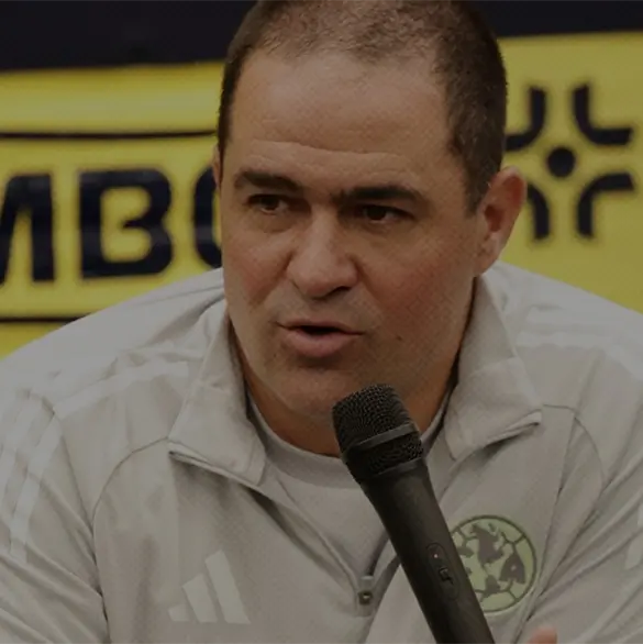 André Jardine explota contra arbitraje y lanza advertencia a Rayados André Jardine explota contra arbitraje y lanza advertencia a Rayados