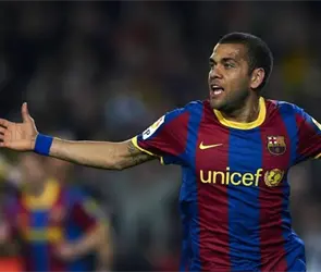 Dani Alves sorprende al convertirse en predicador tras dejar prisión Dani Alves sorprende al convertirse en predicador tras dejar prisión