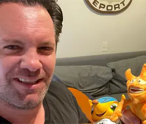 Juan Pablo Fernández advierte con exhibir a periodistas mercenarios