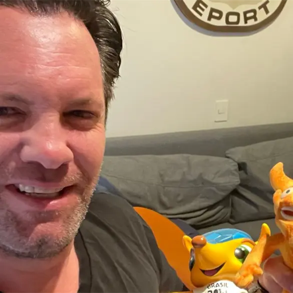 Juan Pablo Fernández advierte con exhibir a periodistas mercenarios