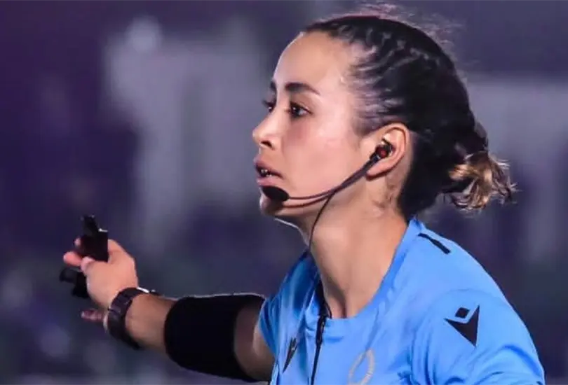 Katia Itzel García, reconocida como una de las mejores árbitras del mundo, alzó la voz contra los insultos y la violencia que recibe en redes sociales. Katia Itzel García, reconocida como una de las mejores árbitras del mundo, alzó la voz contra los insultos y la violencia que recibe en redes sociales.