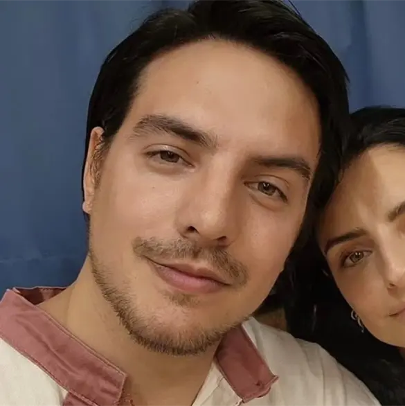 Vadhir Derbez responde a críticas por "no apoyar" a Aislinn en su duelo Vadhir Derbez responde a críticas por "no apoyar" a Aislinn en su duelo