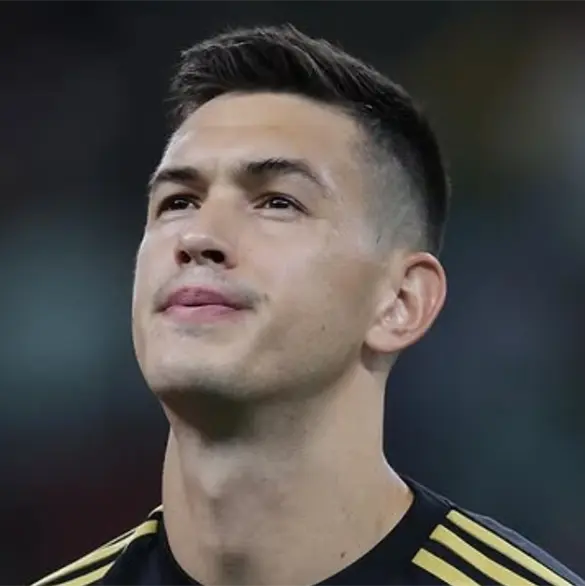 Cesar Montes elige equipo para su llegada a la Liga MX Cesar Montes elige equipo para su llegada a la Liga MX