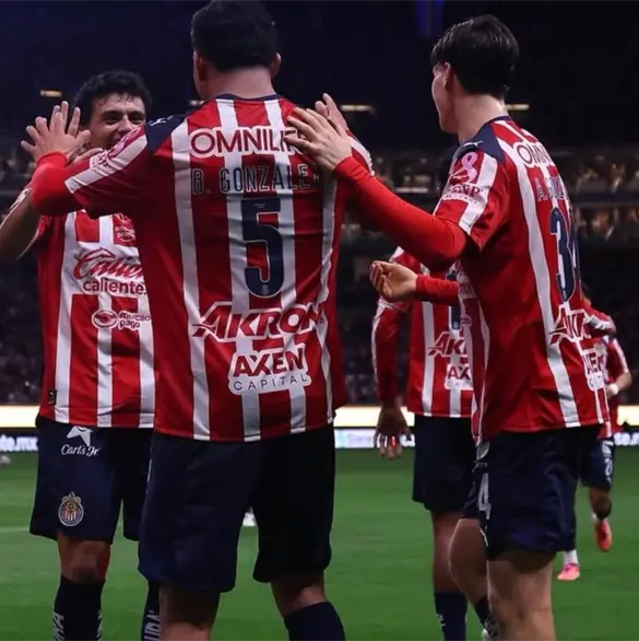 Chivas y Necaxa concretan intercambio de jugadores en plena Liguilla