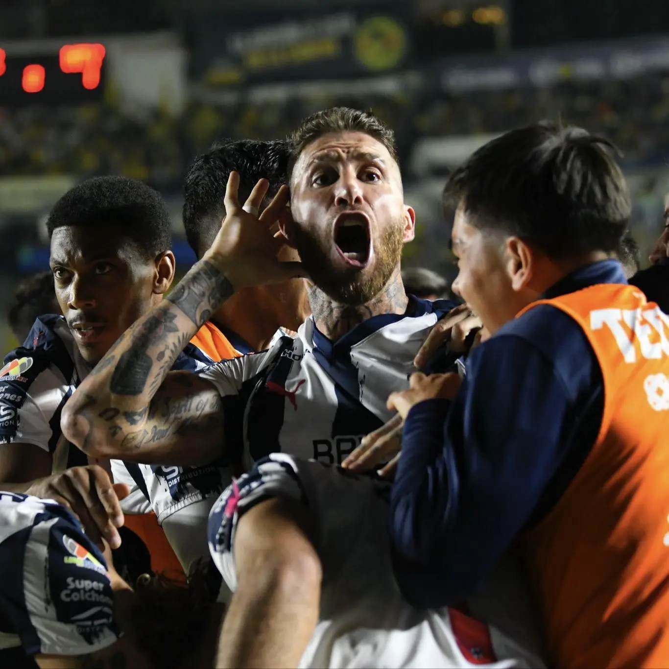 Sergio Ramos festejó con todo el gol de Rayados