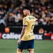Que se retire Aficionados del América explotan contra Kevin Álvarez