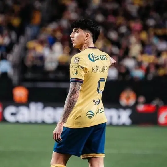 Que se retire Aficionados del América explotan contra Kevin Álvarez Que se retire Aficionados del América explotan contra Kevin Álvarez