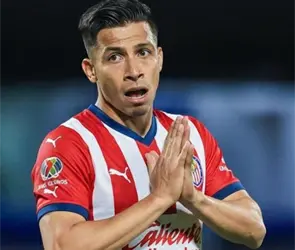 Doble bombazo, Chivas cerca de cerrar a Sepúlveda y robar otro fichaje