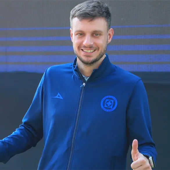 Martín Anselmi se prepara para regresar a los banquillos