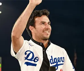 La reacción de Checo Pérez a la caída de Red Bull con épico meme