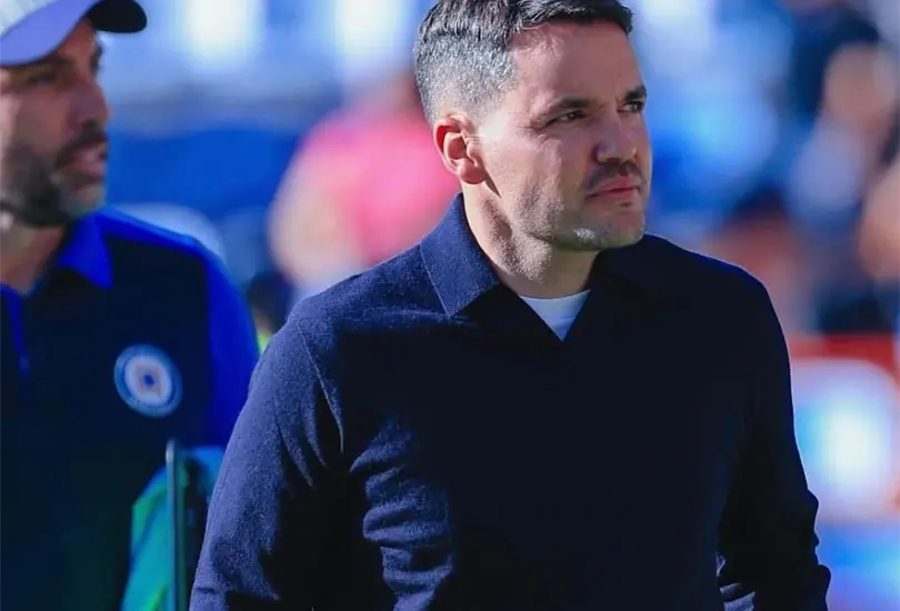 Larcamón sin autocrítica tras eliminación de Cruz Azul