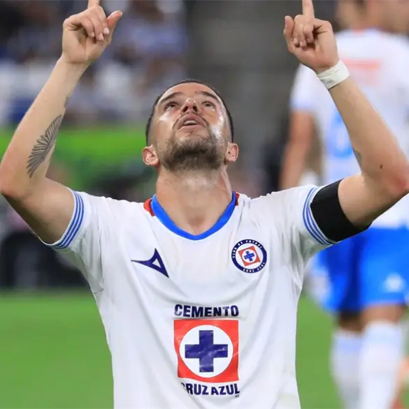 Nacho Rivero confronta a Anselmi antes de su partida de Cruz Azul Nacho Rivero confronta a Anselmi antes de su partida de Cruz Azul