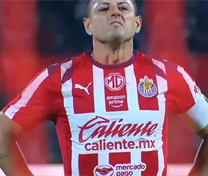 Se va Chicharito de Chivas: los mejores memes de su etapa rojiblanca