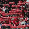 Afición de Toluca explota por condiciones de la cancha del Volcán