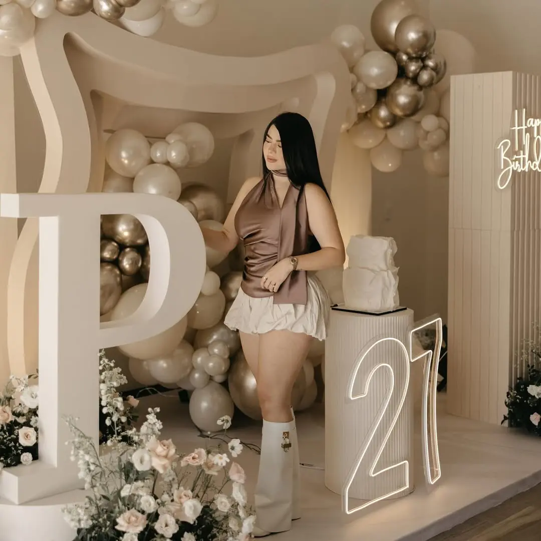 Es originaria de Toluca y tiene 27 años. 