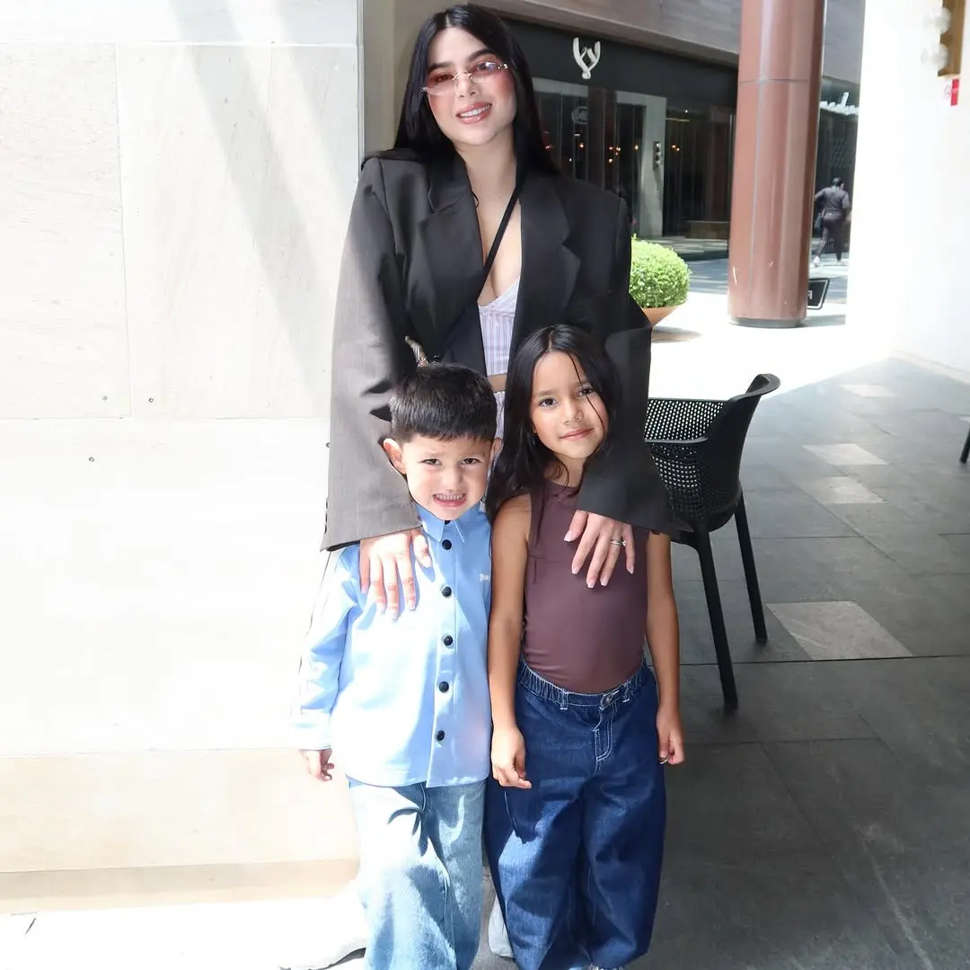 Con el tiempo formaron una familia y hoy son padres de dos hijos: su hija Victoria, nacida en 2019, y su hijo Alexander, de 2021.<br>