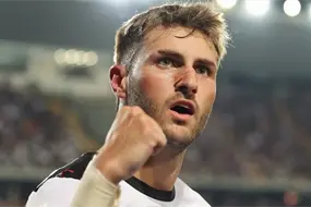 En Italia sospechan de la lesi&oacute;n de Santiago Gimenez