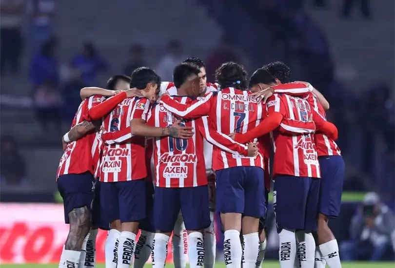 Chivas va por dos fichajes más top Chivas va por dos fichajes más top