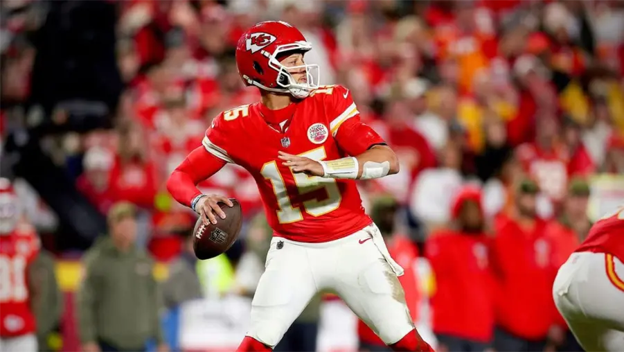 Chiefs quedan fuera de Playoffs con Patrick Mahomes lesionado