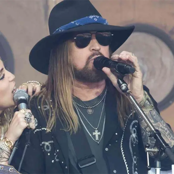 Billy Ray Cyrus exige gastos legales a supuesta madre de Miley