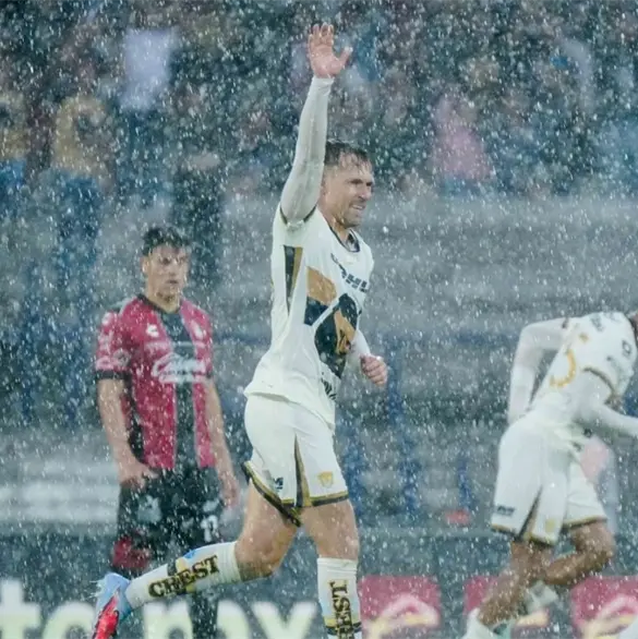 La razón por la que Pumas habría echado a Aaron Ramsey La razón por la que Pumas habría echado a Aaron Ramsey