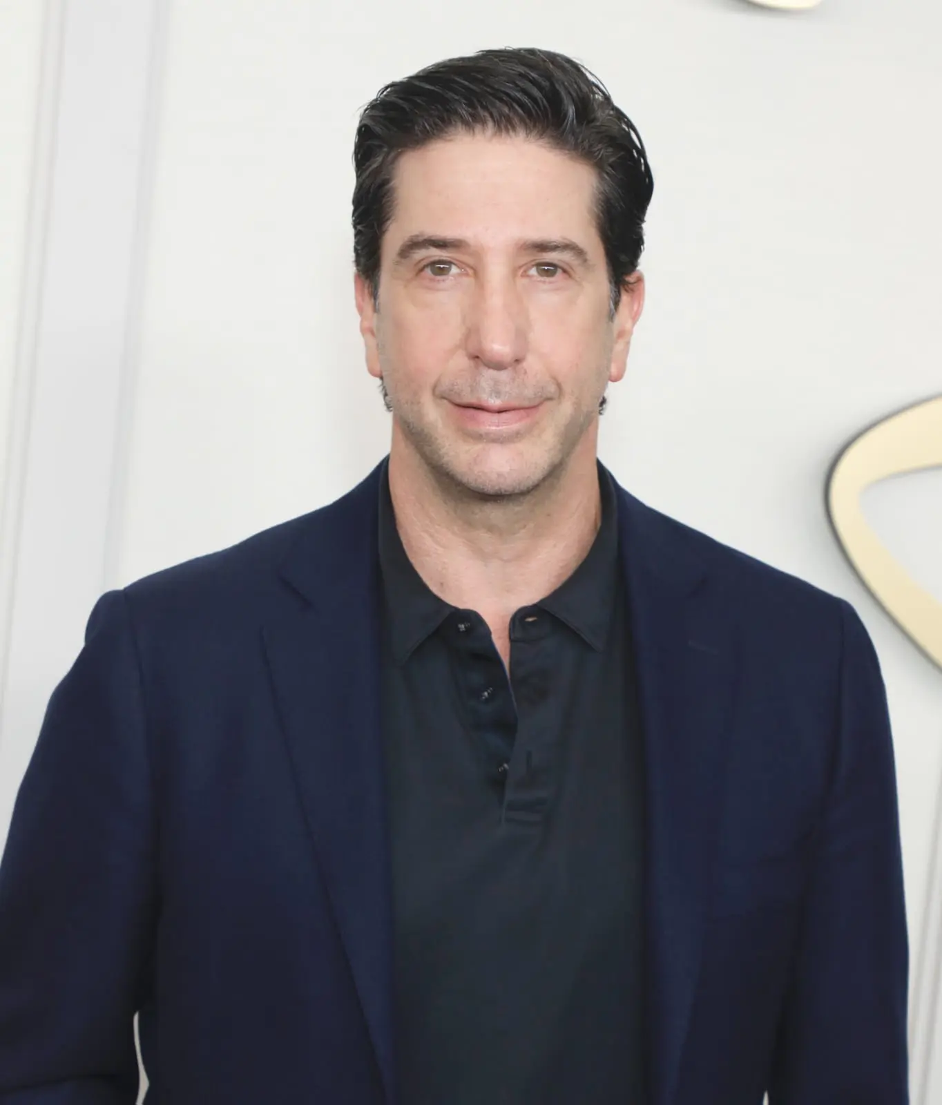 Michael (esposo de Karen)-David Schwimmer