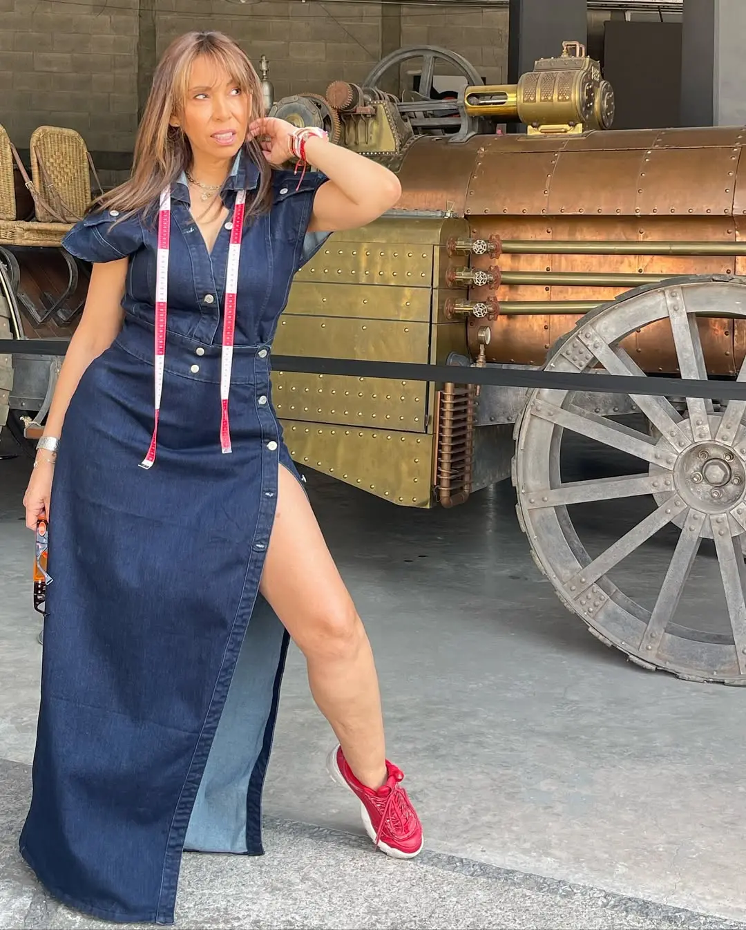 A sus 55 a&ntilde;os, la actriz luce una imagen sofisticada y radiante.