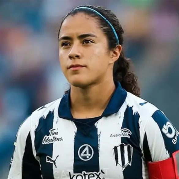 Diana García revela que ganaba 2 mil pesos al mes en Pachuca Diana García revela que ganaba 2 mil pesos al mes en Pachuca