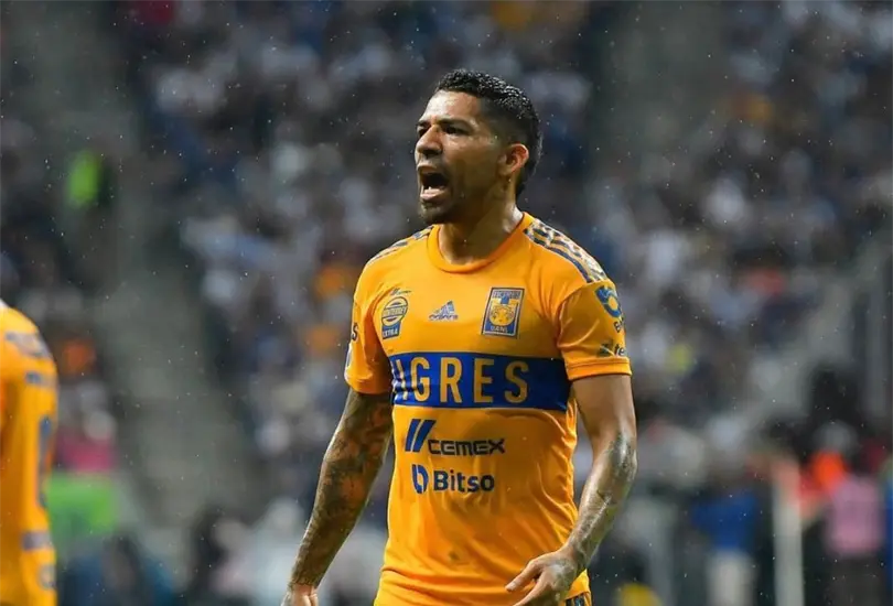 Aquino se&ntilde;ala a culpables de su salida