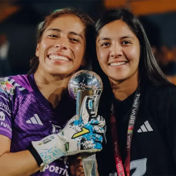 Futbolistas de Tigres anuncian su matrimonio