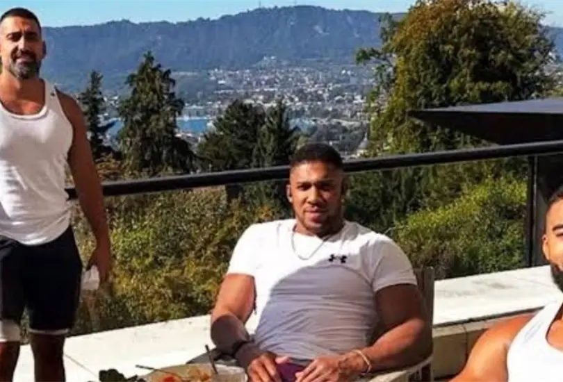 Anthony Joshua perdi&oacute; a dos de sus personas m&aacute;s cercanas