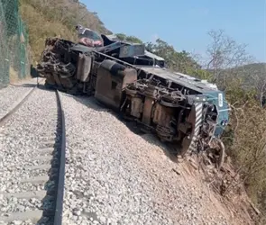 Tragedia en M&eacute;xico: Descarrila el Tren Interoce&aacute;nico