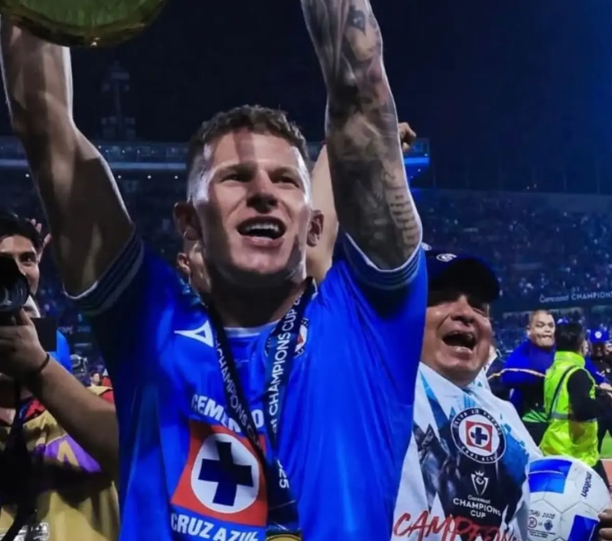  Bogusz borra a Cruz Azul 